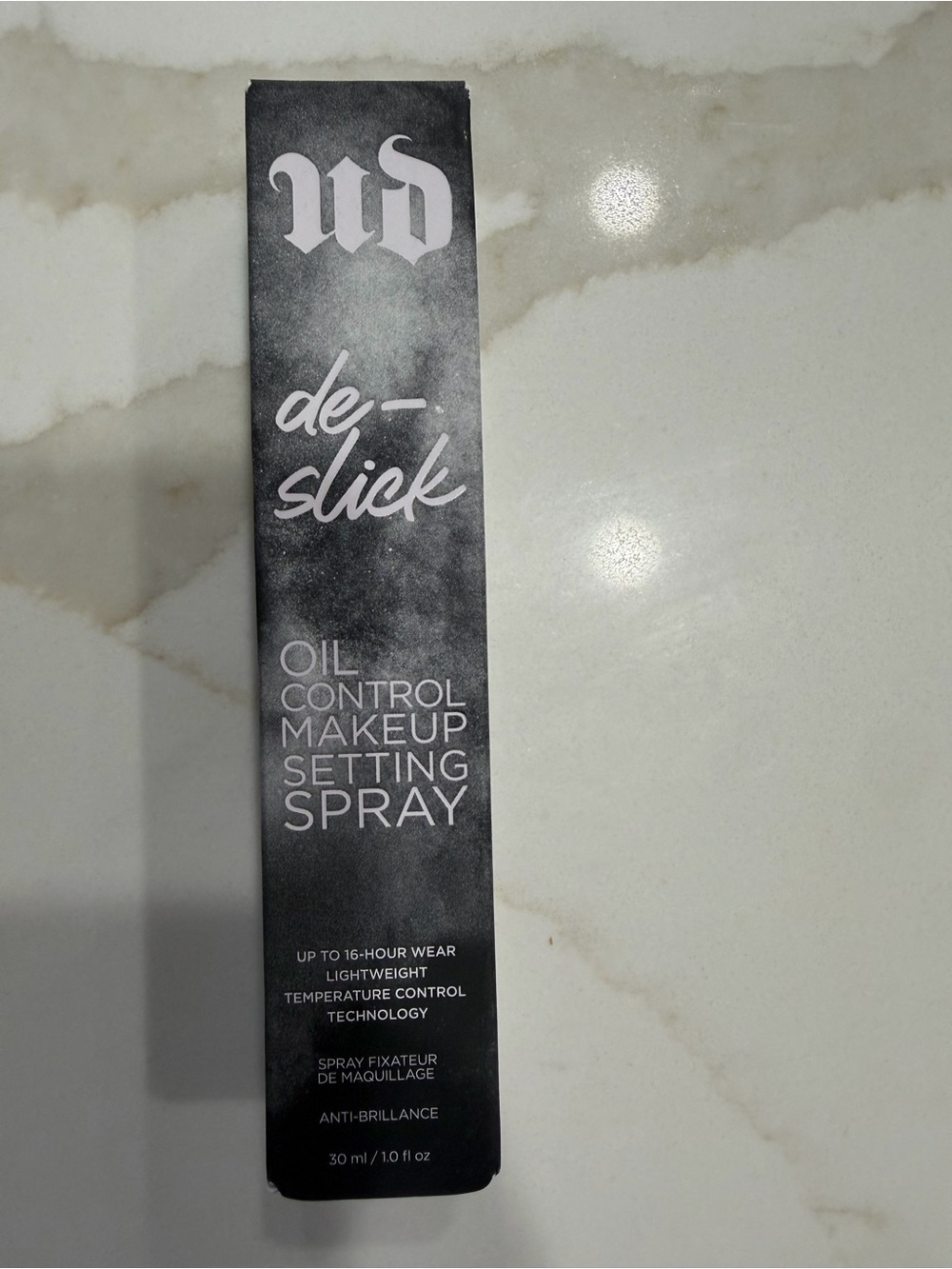 Urban Decay De-Slick Oil Control Makeup Setting Spray - Black